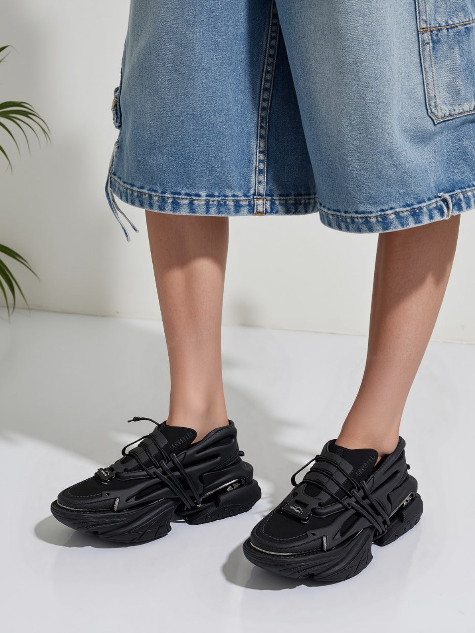 Balmain Paris Men’s Chunky Sneakers