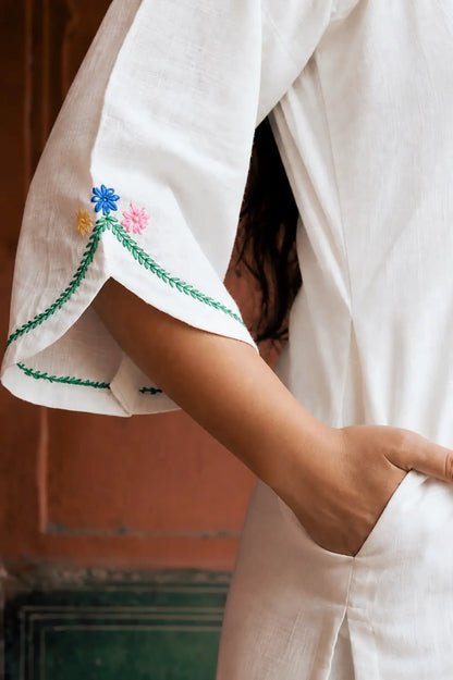Pihu Hand Embroidered Slub Cotton Kurta Set