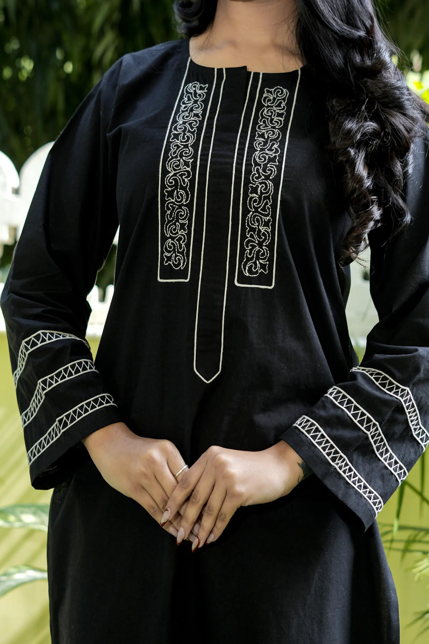 Zoya Black Hand Embroidered Cotton Kurta Set (Set Of 2)
